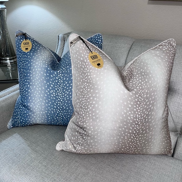 1-NWT CALLISTO HOME DECORATIVE PILLOW - Picture 16 of 16